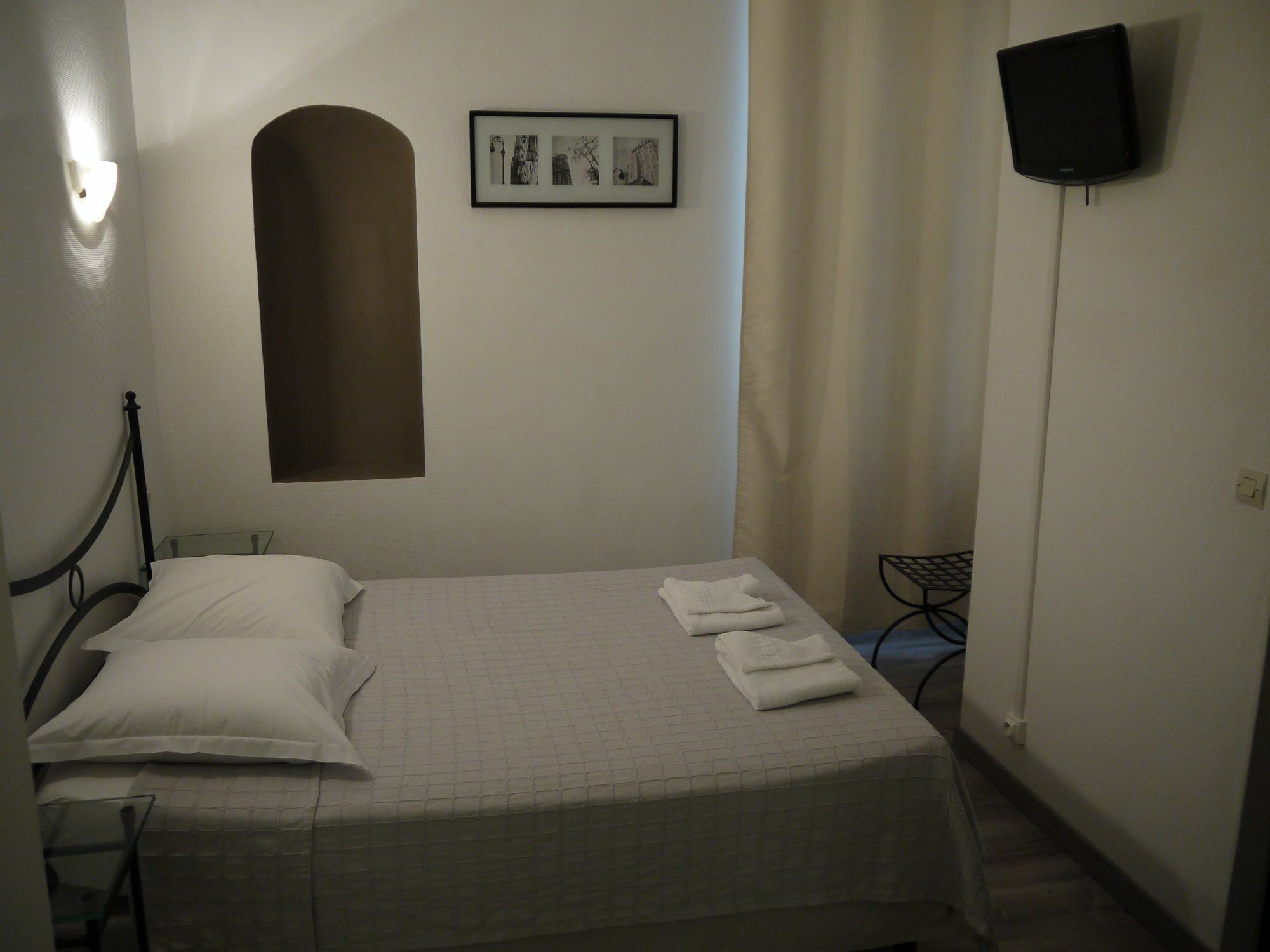 Hotel Portalet Hyères Eksteriør billede